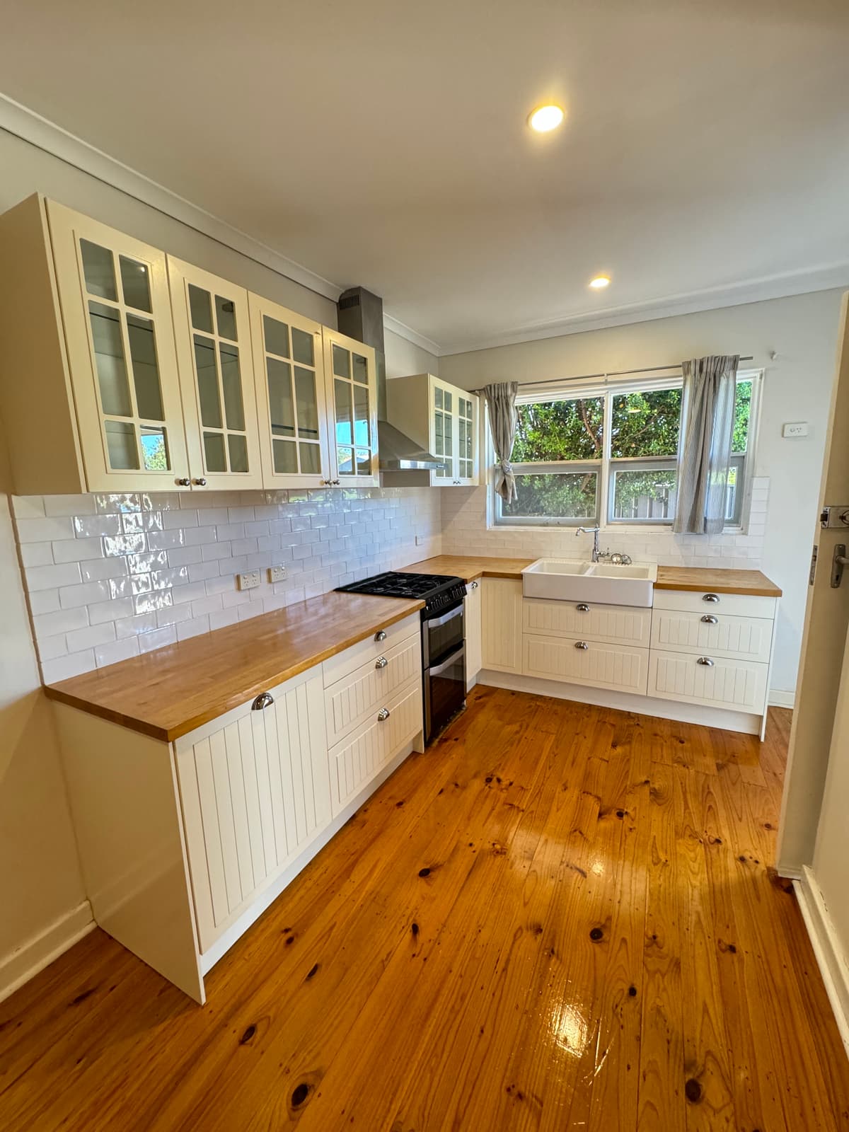 Professional move-in/out cleaning service